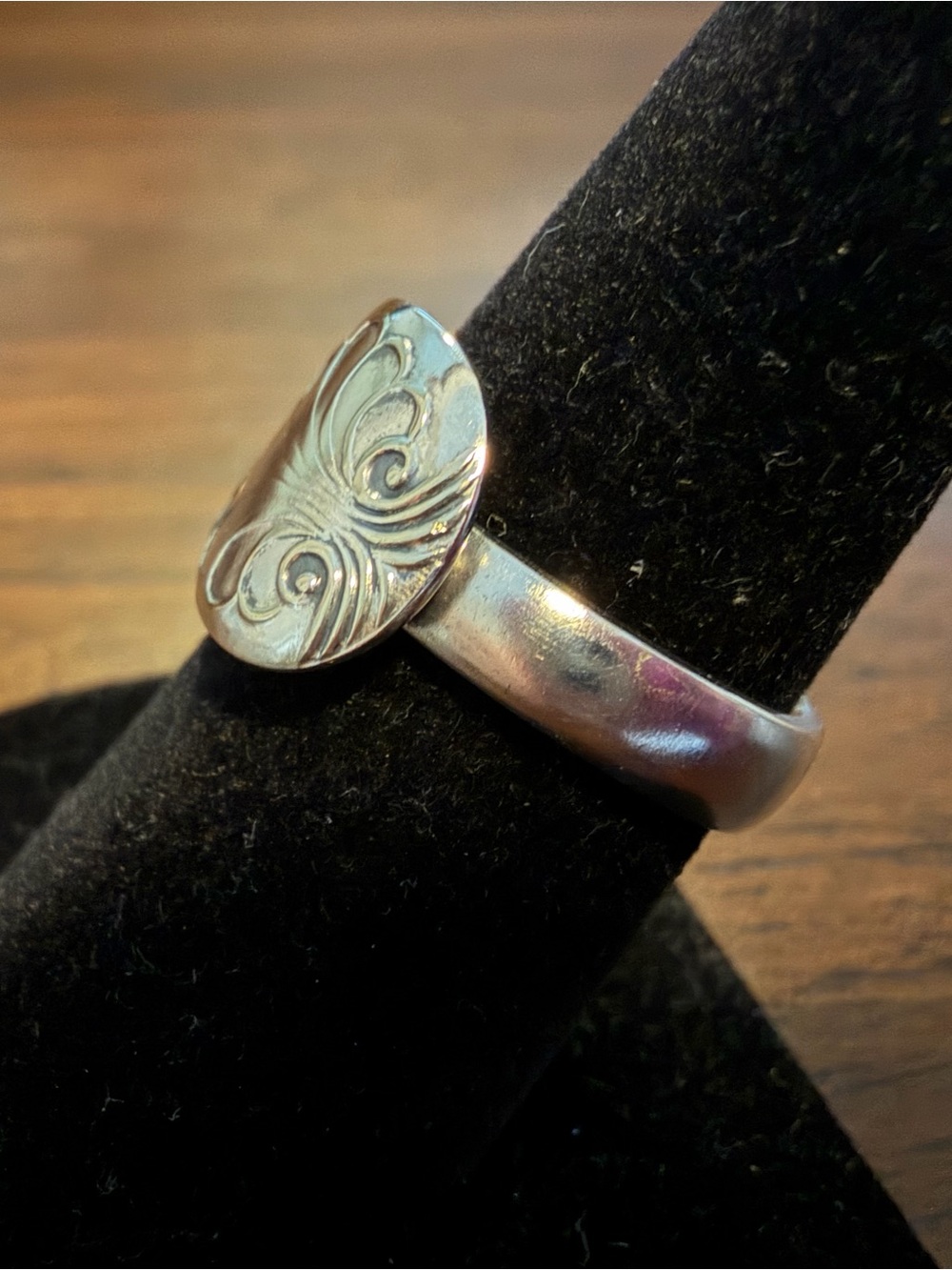 Shell Spoon Ring - Picture 3 of 12